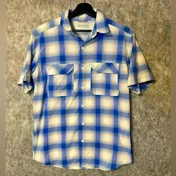 Columbia Short Sleeve Outdoors Button Down - Small - Picture 1 of 4